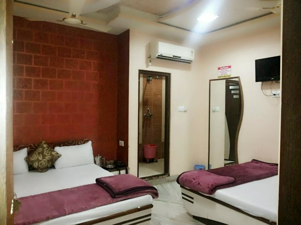 Hotel Lovely 阿杰梅尔 外观 照片