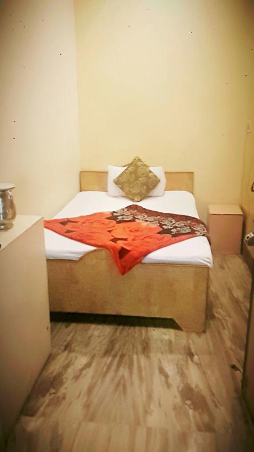 Hotel Lovely 阿杰梅尔 外观 照片